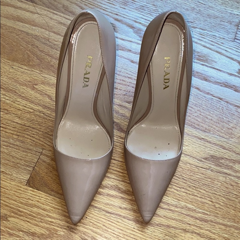 Prada nude patent leather pumps